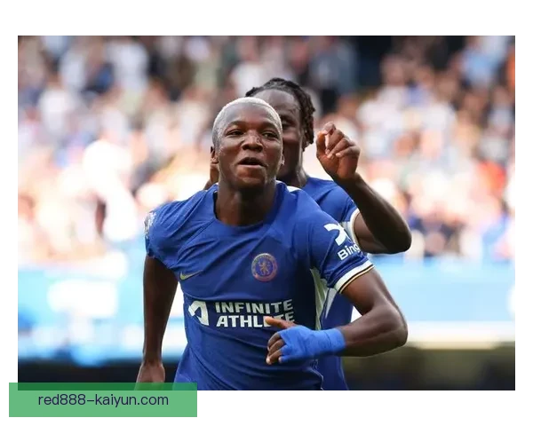 凯塞多在英超赛季中表现稳健，成为球队中场核心。